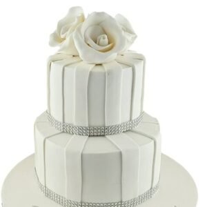 Beyaz Güllü Düğün Pastası